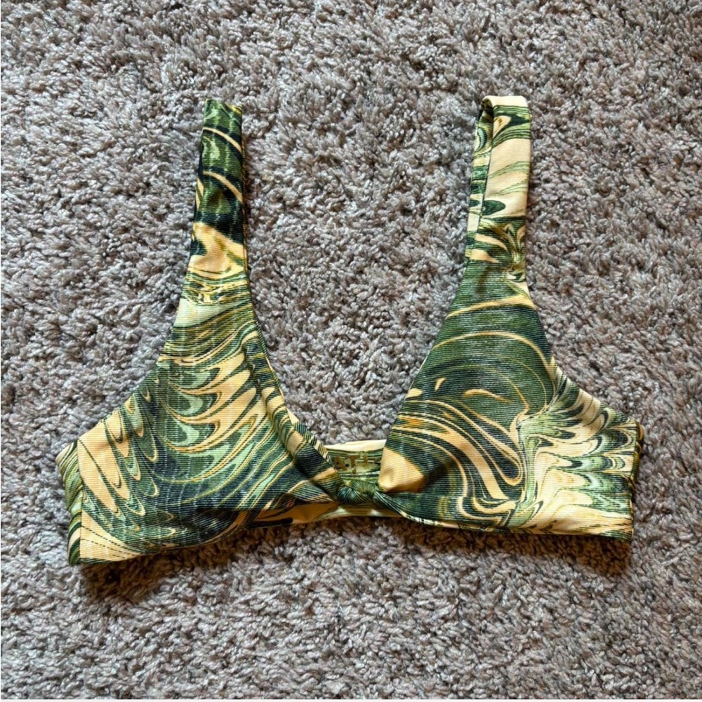 Skatie Penny bikini top in Jupiter